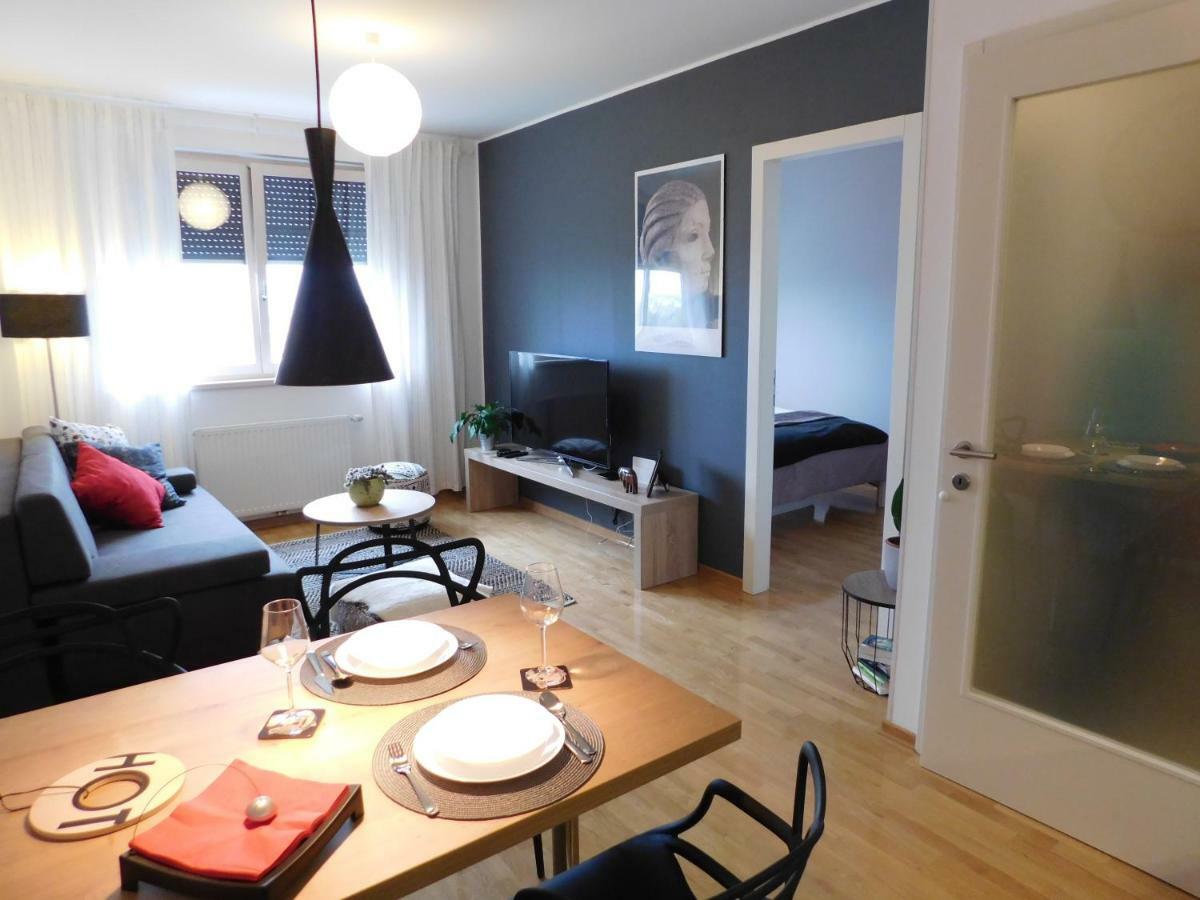 Apartman Nadja Arena Загреб Экстерьер фото