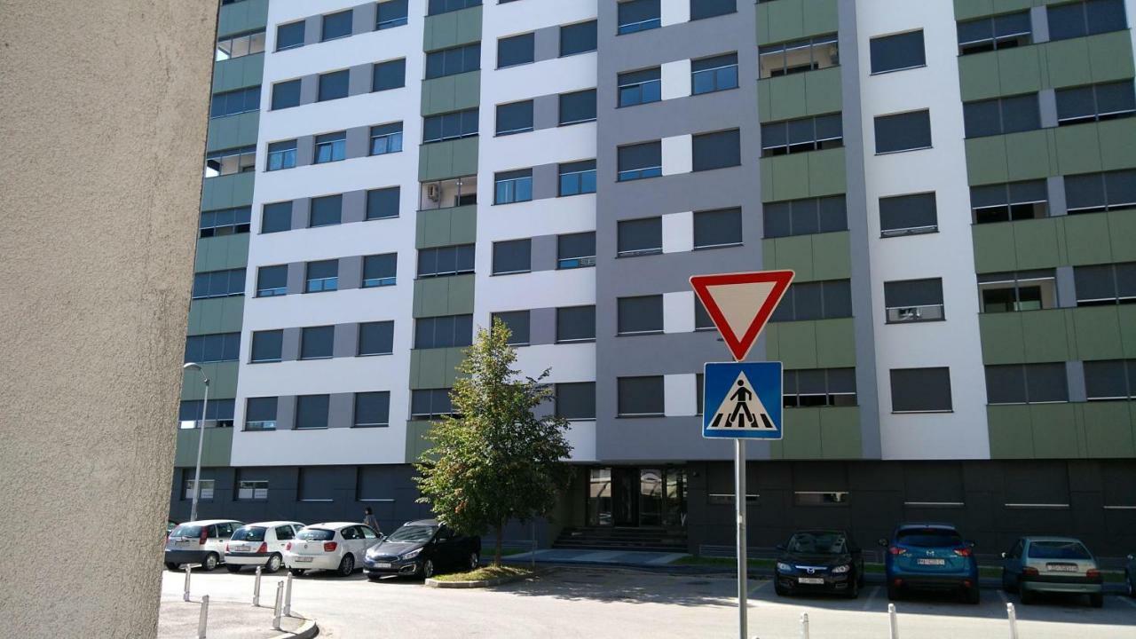 Apartman Nadja Arena Загреб Экстерьер фото